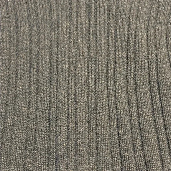 J. Crew Men's Ribbed Crewneck Sweater in Olive - Picture 2 of 4